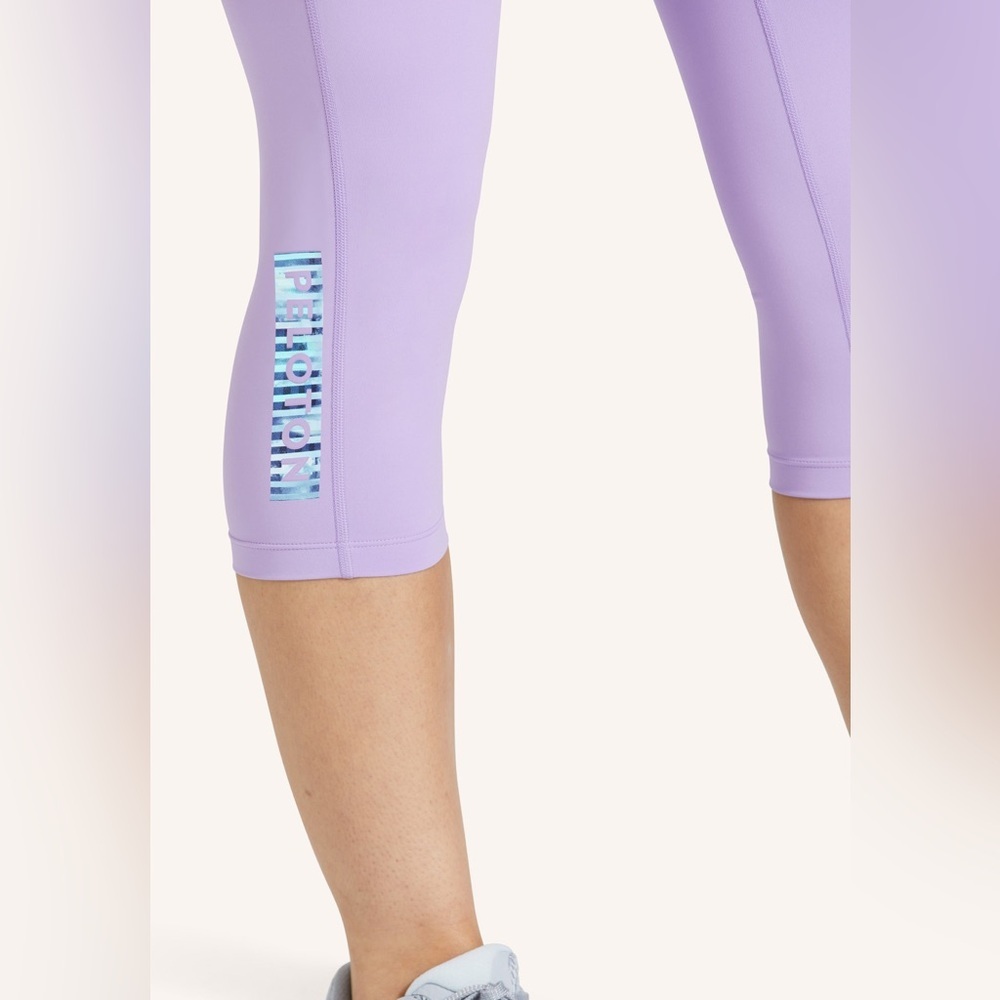 Peloton‎ Essential Mid-Rise Capri - Size XL - Purple - NWT - Picture 3 of 12
